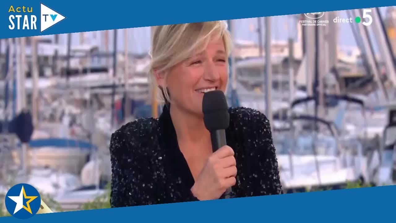 "Je me demandais s'il y avait une fin à cette phrase" : Anne-Elisabeth Lemoine complètement perdue e