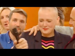 Départ émouvant d'une candidate de "Chacun son tour" en raison de son combat contre le cancer