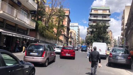 Nuove fasce di povertà, mancanza di lavoro, emarginazione culturale e sociale.