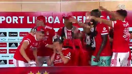 Roger Schmidt molhado