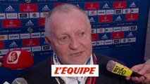 Aulas ému par les hommages - Foot - L1 - OL