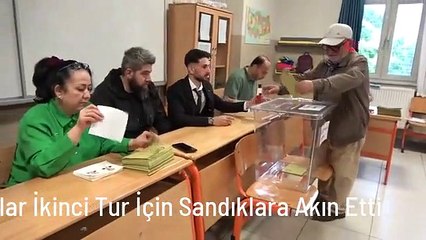 Kocaeli'de Vatandaşlar İkinci Tur İçin Sandıklara Akın Etti