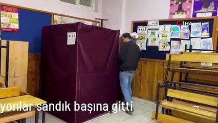 Bursa'da milyonlar sandık başına gitti