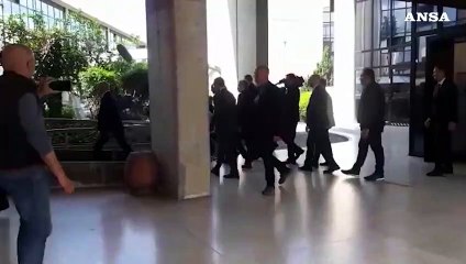 Papa alla Rai, l'uscita in sedia a rotelle da Saxa Rubra