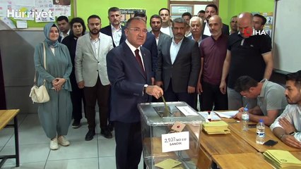 Bakan Bozdağ oyunu Şanlıurfa'da kullandı