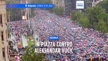 Serbia, decine di migliaia in piazza contro Vucic