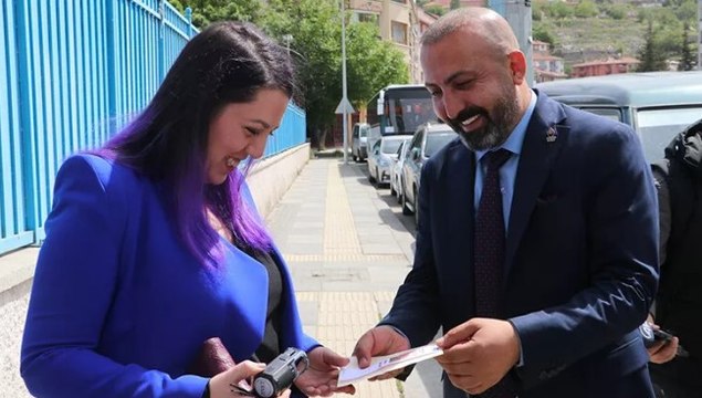 Sandıkta evlilik teklifi