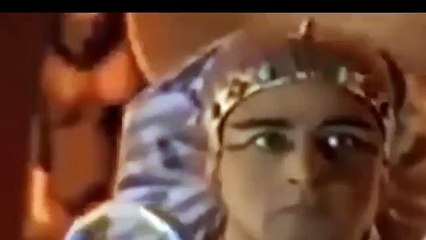 Why did Allah impose lice on Pharaoh and his people اللہ نے فرعون اور اس کی قوم پر جوئیں کیوں مسلط کیں؟