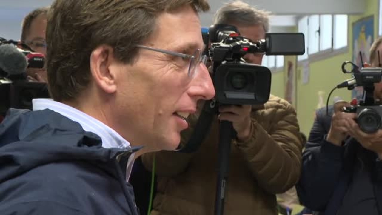 Martínez-Almeida: "Aunque caiga agua en Madrid, lo que tienen que caer son los votos"