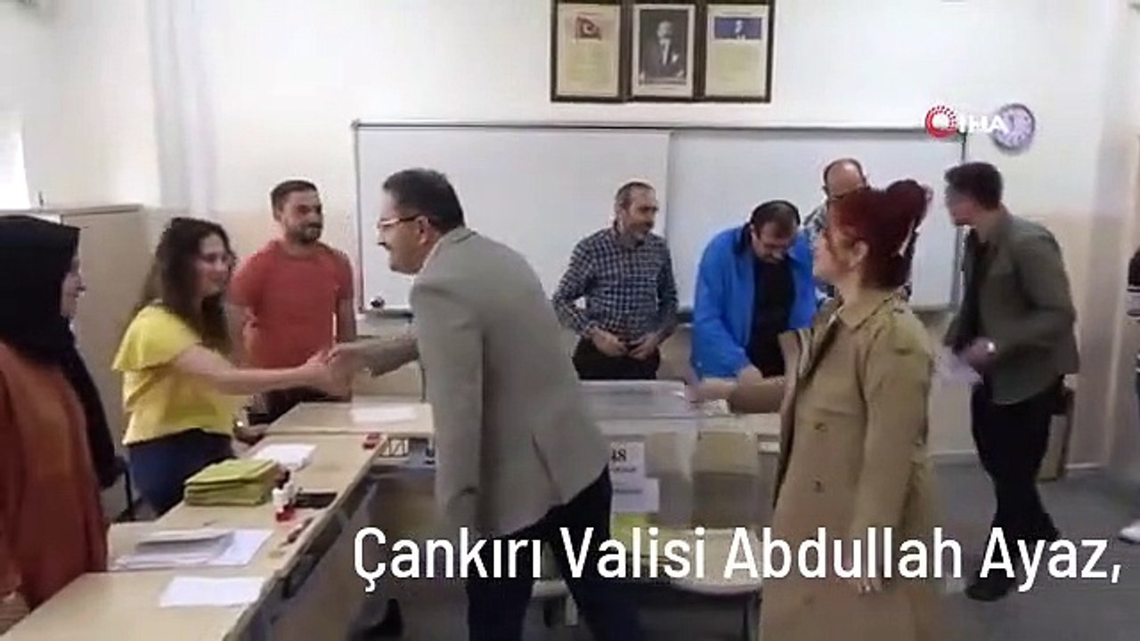 Çankırı Valisi Abdullah Ayaz, oyunu eşi ile birlikte kullandı