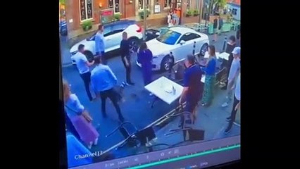 Quand tu penses être tranquille pour ton dîner romantique au resto