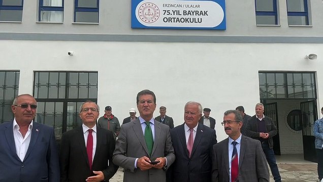Sarıgül: ''Yaşasın demokrasi. Yaşasın Cumhuriyet! Yaşasın değişim!''