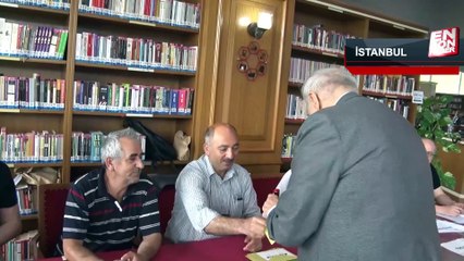 İlber Ortaylı oyunu Atatürk Kitaplığı'nda kullandı