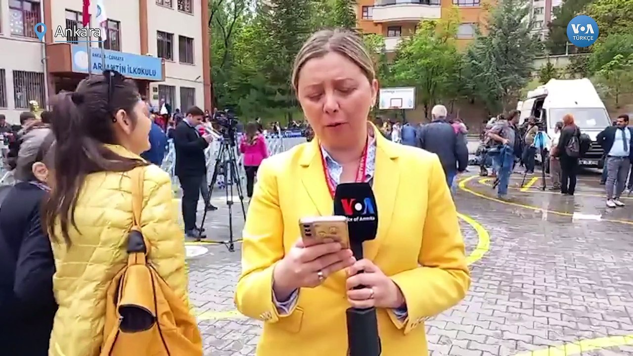 Kılıçdaroğlu oyunu Ankara'daki Arjantin İlkokulu'nda kullandı