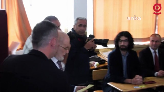 Saadet Partisi Genel Başkanı Temel Karamollaoğlu, oyunu Ankara’da kullandı