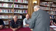 Ünlü tarihçi İlber Ortaylı oyunu Atatürk Kitaplığı'nda kullandı