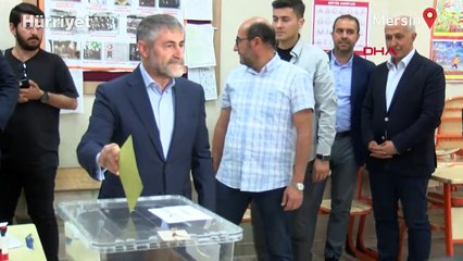 Bakan Nebati, oyunu Mersin'de kullandı