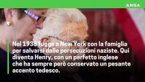 Henry Kissinger compie 100 anni