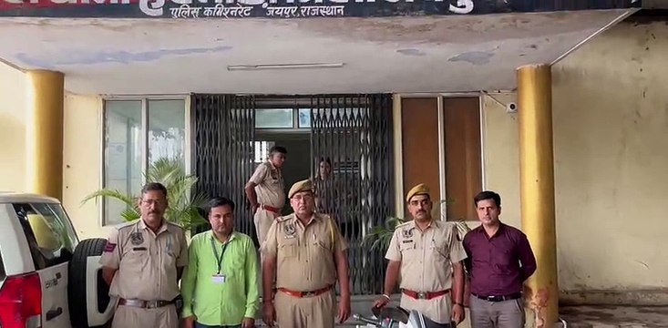 राहगीर से मारपीट कर मोबाइल लूटने वाला हिस्ट्रीशीटर सहित दो गिरफ्तार