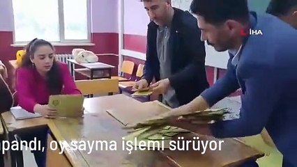 Hakkari'de sandıklar kapandı, oy sayma işlemi sürüyor
