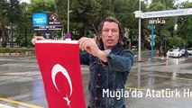 Muğla'da Atatürk Heykeli Önünde Nöbet Tutmaya Başlayan Vatandaş: Atatürk İçin Buradayım
