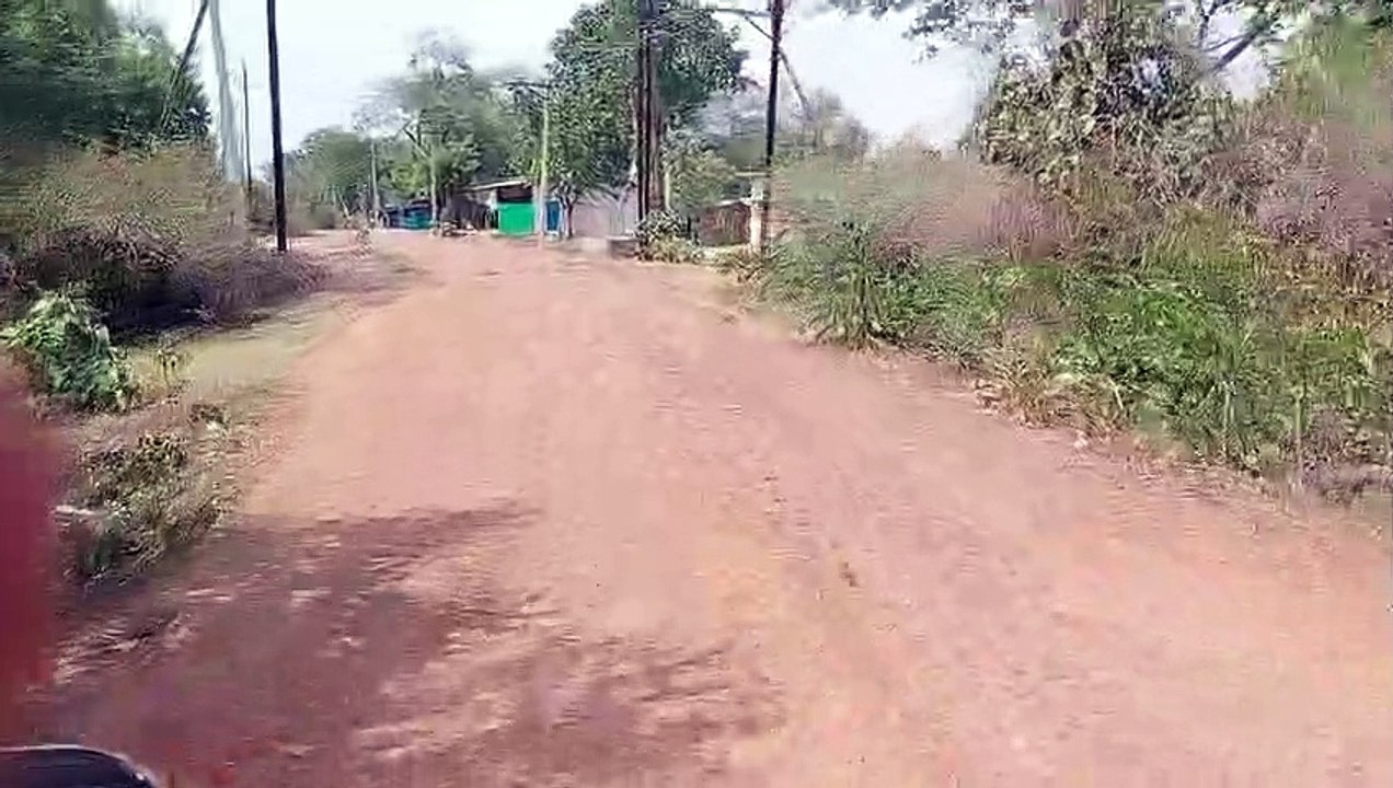 नगर निगम में शामिल होने के बाद भी सड़क, बिजली पानी की समस्या से जूझ रहे चिल्हाटीवासी