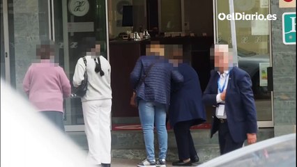 Monjas de un asilo de Lugo llevan a votar a ancianos