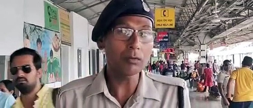 ट्रेन में सफर के दौरान रहे सावधान, झपट्टा मार गिरोह की नजर अपके कीमती पर्स व मोबाइल पर
