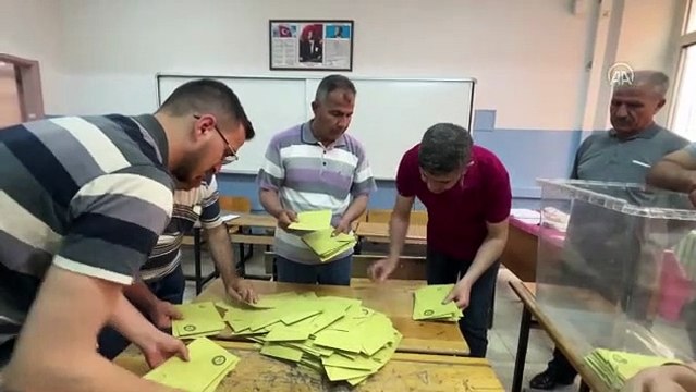 Türkiye genelinde oy verme işlemi sona erdi