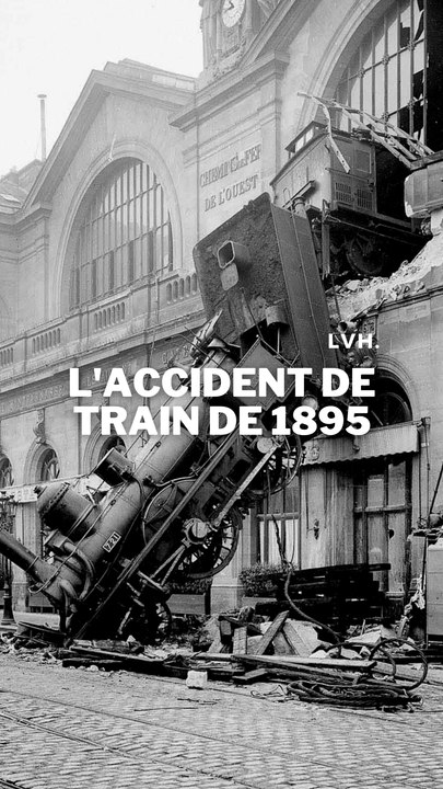 Ce train traverse une gare parisienne !