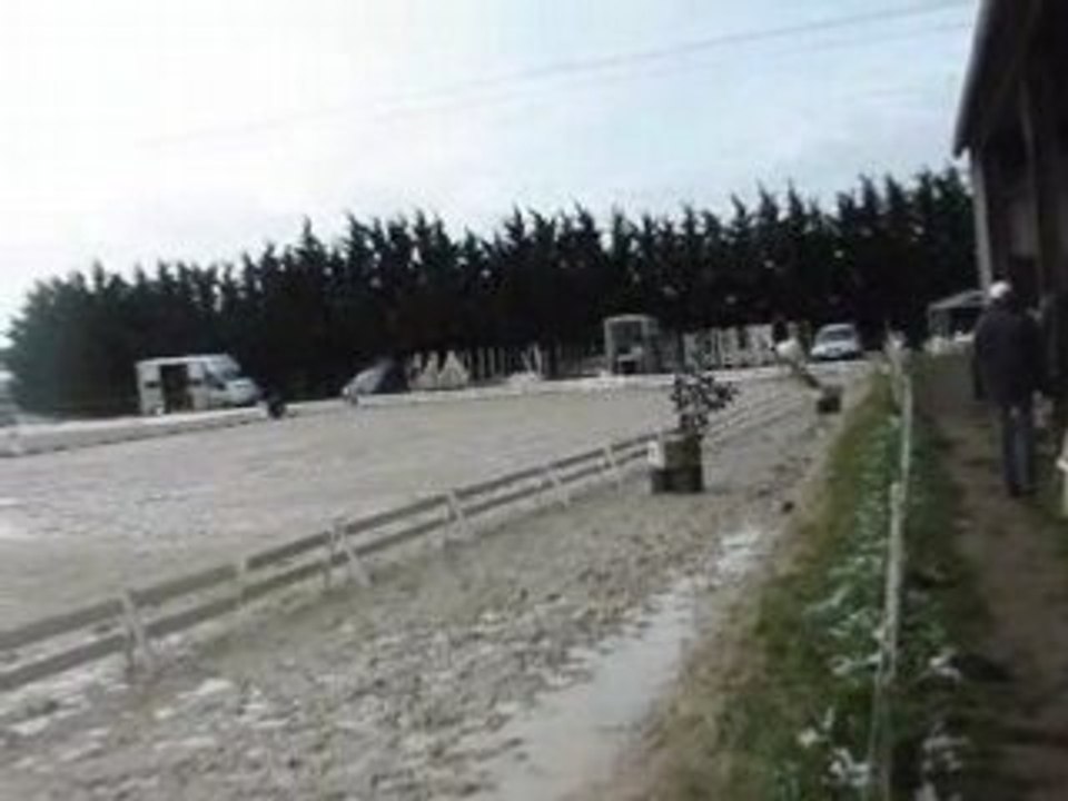 MOV08840