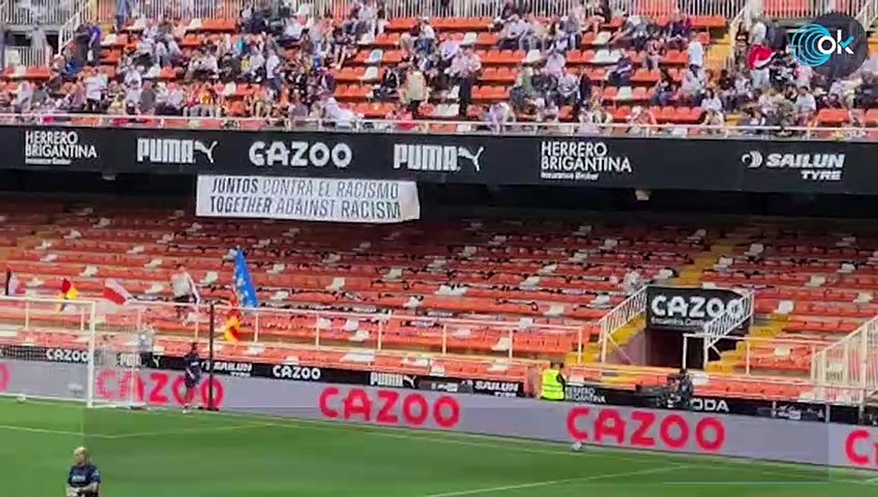 La imagen vacía de la grada de Mestalla que profirió insultos racistas contra Vinicius