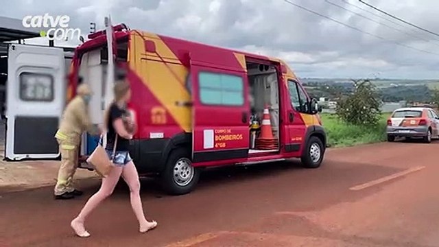 Homem fica ferido após ser atingido por portão, no bairro Universitário