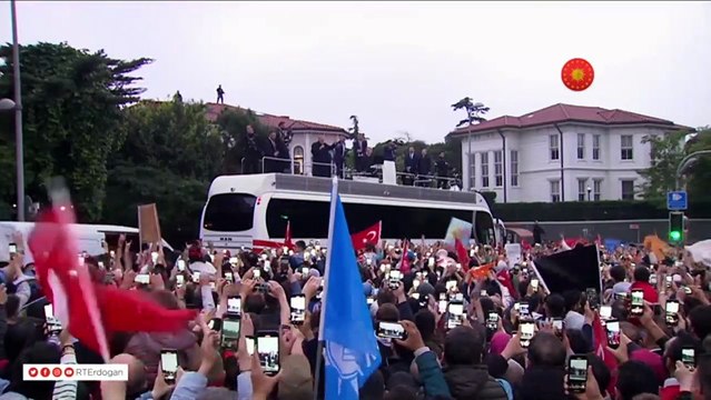 Balkon konuşması canlı! Recep Tayyip Erdoğan balkon konuşması izle! Balkon konuşması ne zaman?