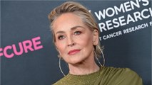 GALA VIDEO – PHOTO - Sharon Stone sculpturale : à 65 ans, elle pose en maillot de bain et affiche une silhouette de rêve