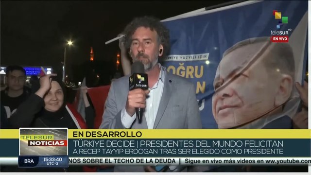 El pueblo turco celebra la victoria Recep Tayyip Erdogan en las elecciones presidenciales