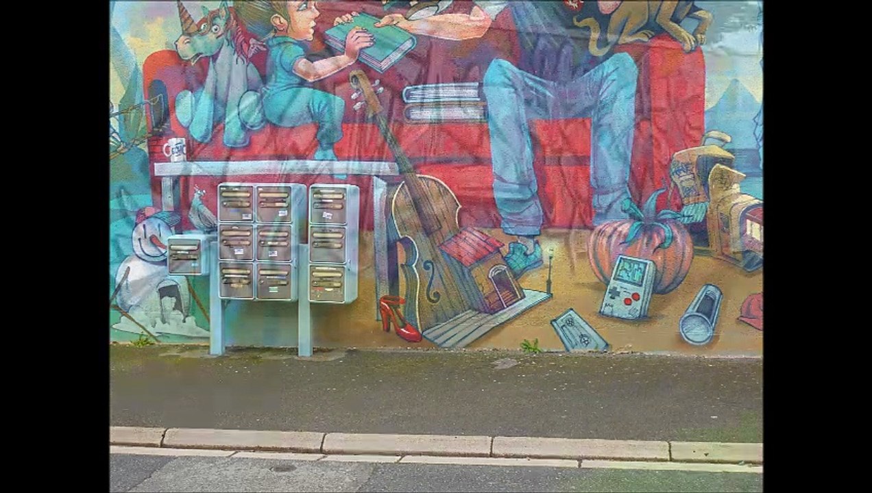 Supports peints - Musique :  The Sliabh Luachkra (polka traditionnelle irlandaise) - Eric : guitares, mandolines.