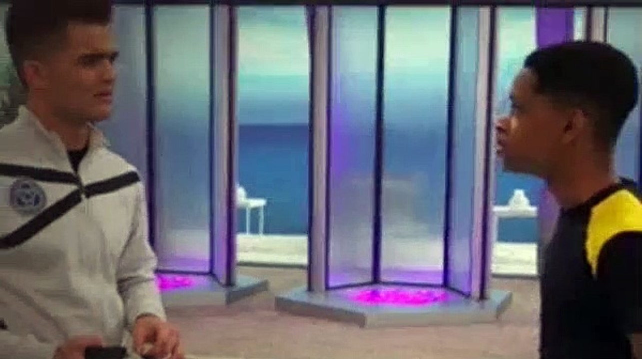 Lab Rats S04E09 Spike vs. Spikette