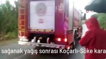 Aydın'da sağanak yağış sonrası Koçarlı-Söke karayolu ulaşıma kapandı