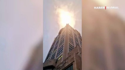 Bakü'de Erdoğan'ın zaferi havai fişeklerle kutlandı