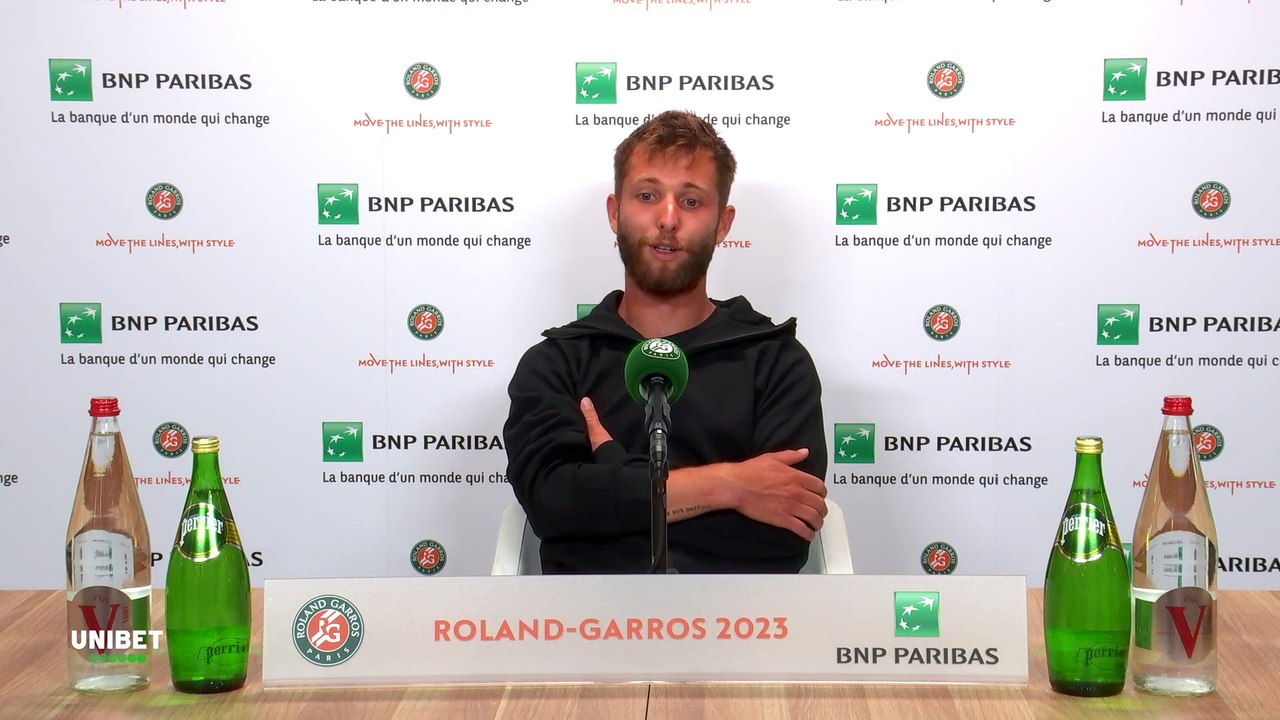 Roland-Garros 2023 - Corentin Moutet défend (encore) Hugo Gaston : "Cela reste une balle jetée sur le terrain, ce n'est pas un beau geste, il n'a fait de mal à personne. Il a fait rêver des Français"