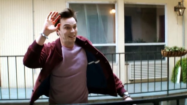 Renfield: Nicolas Cage treibt jetzt als Dracula im Kino sein Unwesen