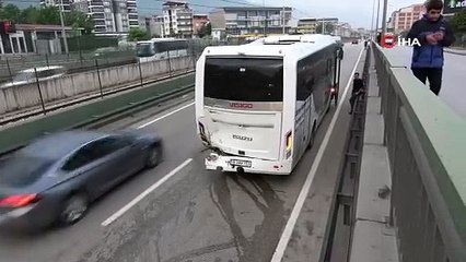 Bursa’da kontrolden çıkan ticari minibüs devrildi: 1 yaralı