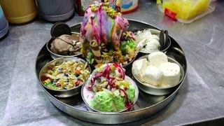 Dhoraji Famous Indian Ice Thali | Dhoraji Food Street Karachi
