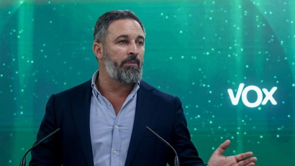 Abascal avisa al PP de que no espere "regalos" de Vox ni aceptará "chantajes"