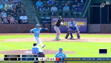 MLB: Freddy Fermín se luce a la defensiva