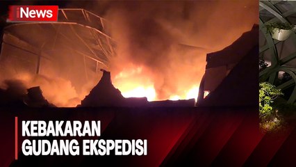 Gudang Ekspedisi di Jakbar Hangus Terbakar, Diduga Percikan Api dari Kabel Menyamber Kayu