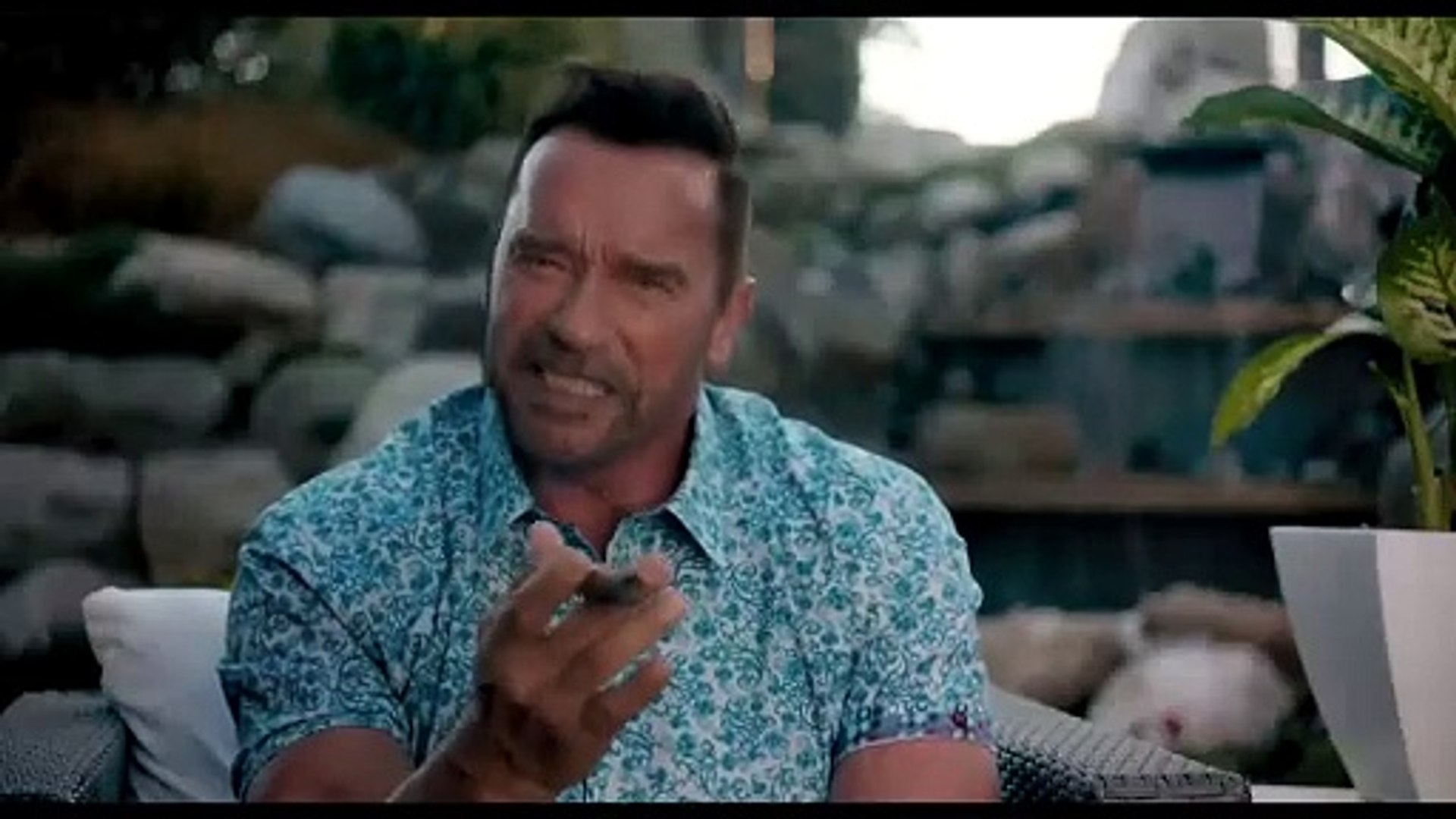 KILLING GUNTHER - Trailer Oficial (2017) Arnold Schwarzenegger Action Comedy Movie