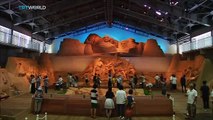 Sand art sculptures in Japan examines US history