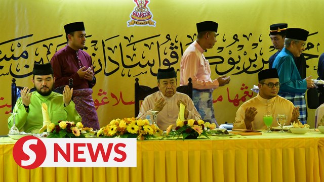 Selangor Ruler inaugurates Masjid At-Tuqo, breaks fast with Kuala S'gor residents